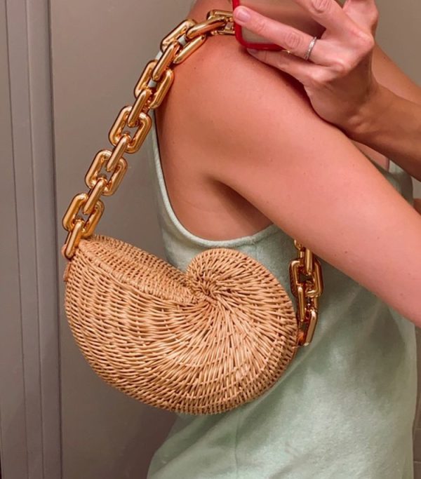 2023 Thick Chains Rattan Conch Women Shoulder Bags Design Wicker Woven Handbags Luxury Summer Beach Straw